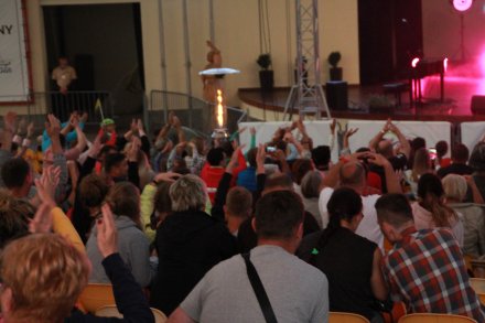 Fragment występu zespołu "Frele"